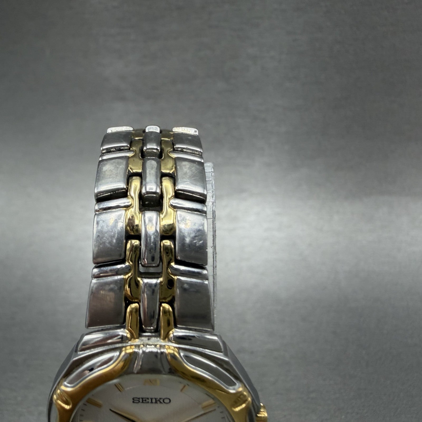 Seiko Watch Women 26mm Silver Dial Two Tone Date Round 7n820at0 New Battery4