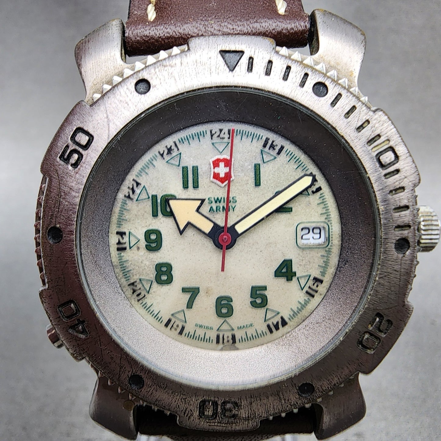 Victorinox Swiss Army Sportline Watch Men 40mm Gray Dial Silver Tone PARTS2