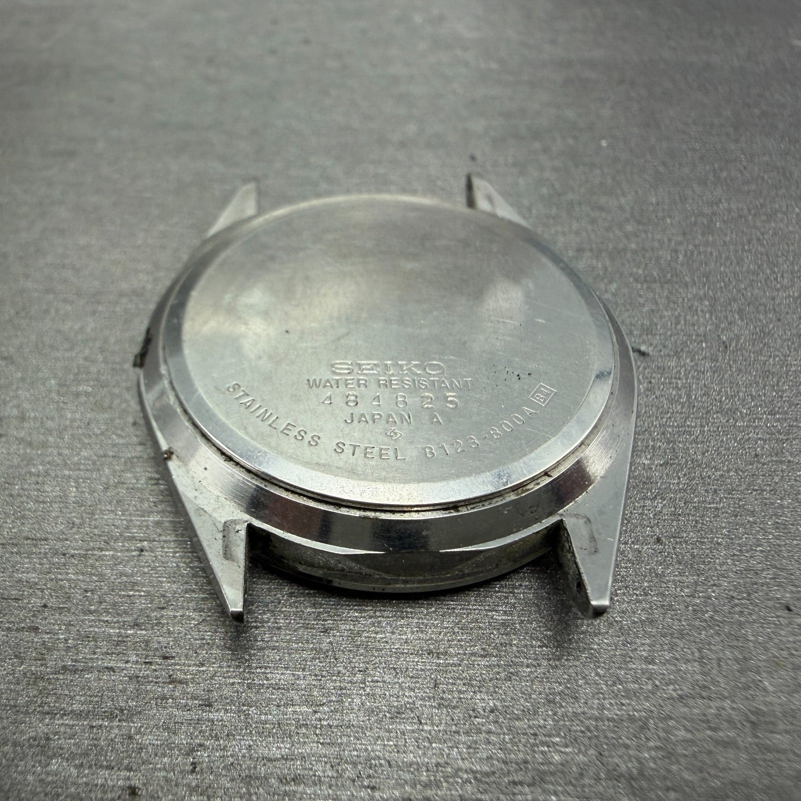 Seiko SQ Watch Men 34mm Black Dial Silver Tone Daydate Round 8123-800A PARTS8