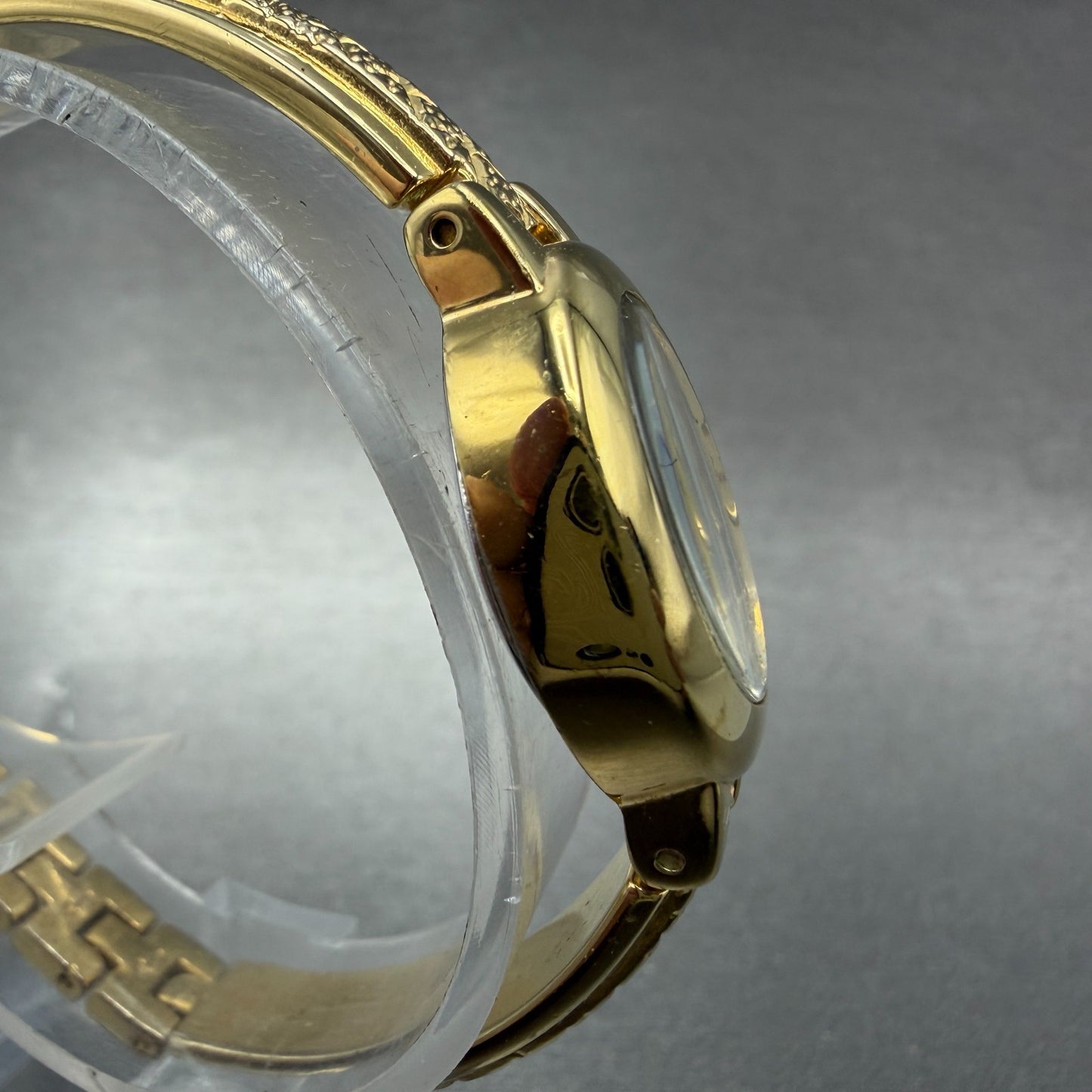 Elgin Watch Women 18mm MOP Dial Gold Tone Oval EG8074 Diamond New Battery3