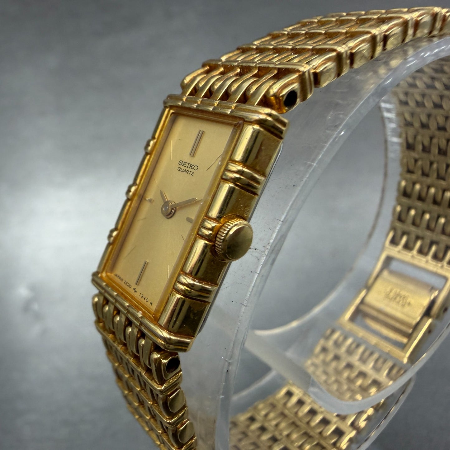 Seiko Tank Watch Women 12mm Champagne Dial Gold Tone 2e20-6109 New Battery 97KG2