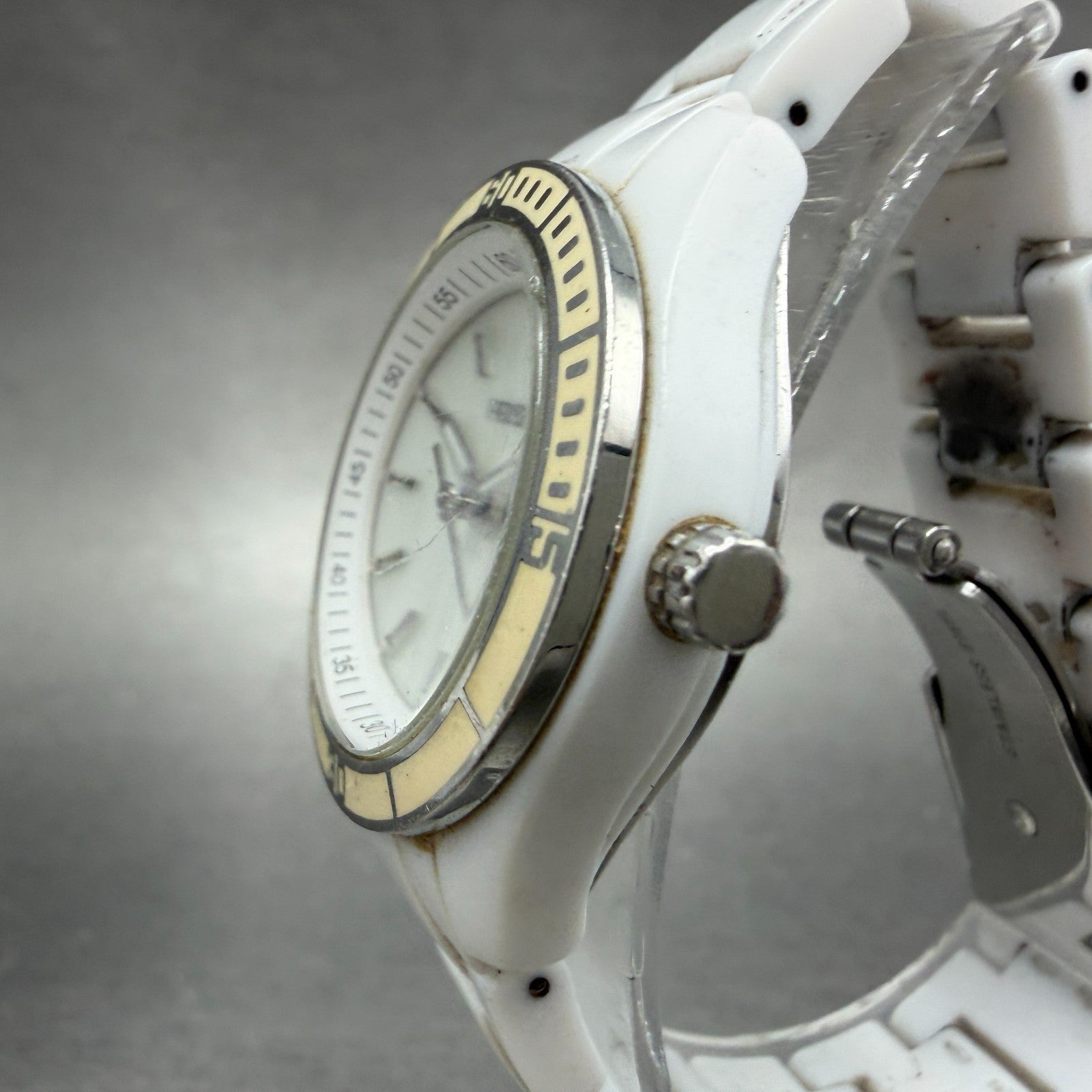 Fossil Stella Watch Women 31mm MOP Dial White Plastic Date Round ES-2544 NewBatt2