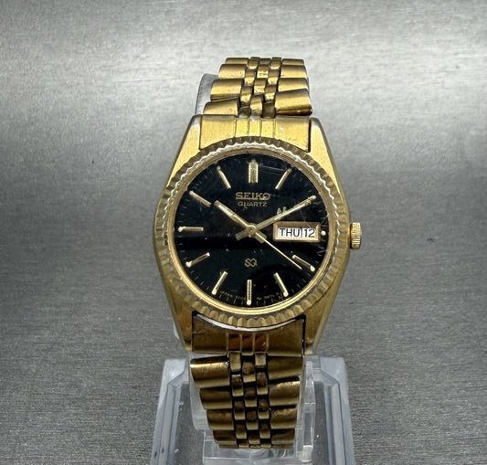 Seiko SQ Watch Women 24mm Black Dial Gold Tone Daydate 24mm Round New Battery0