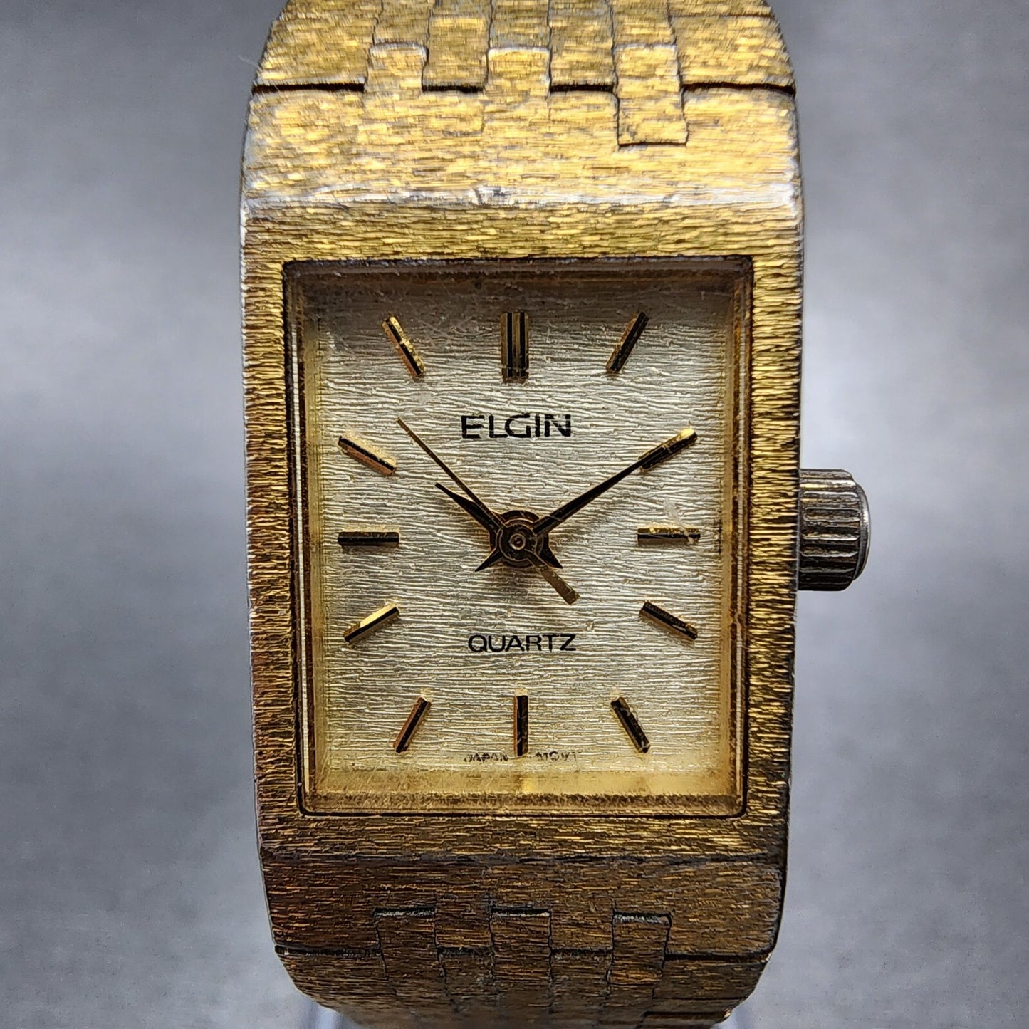 Elgin Tank Watch Women 16mm Champagne Dial Gold Tone Date Rectangle New Battery1