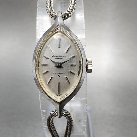 Seiko Solar Special Manual Watch Women 14mm Silver Dial Silver Tone Runs0