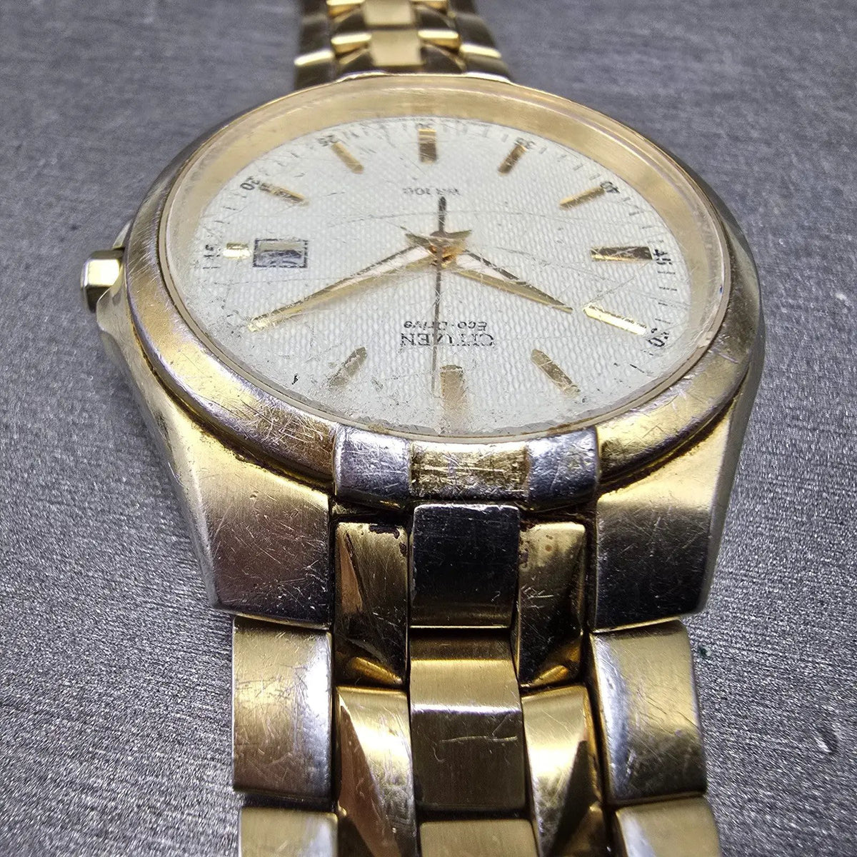 Citizen Eco-Drive Watch Men 38mm White Dial Gold Date READ!!!! E111E111-S0495214