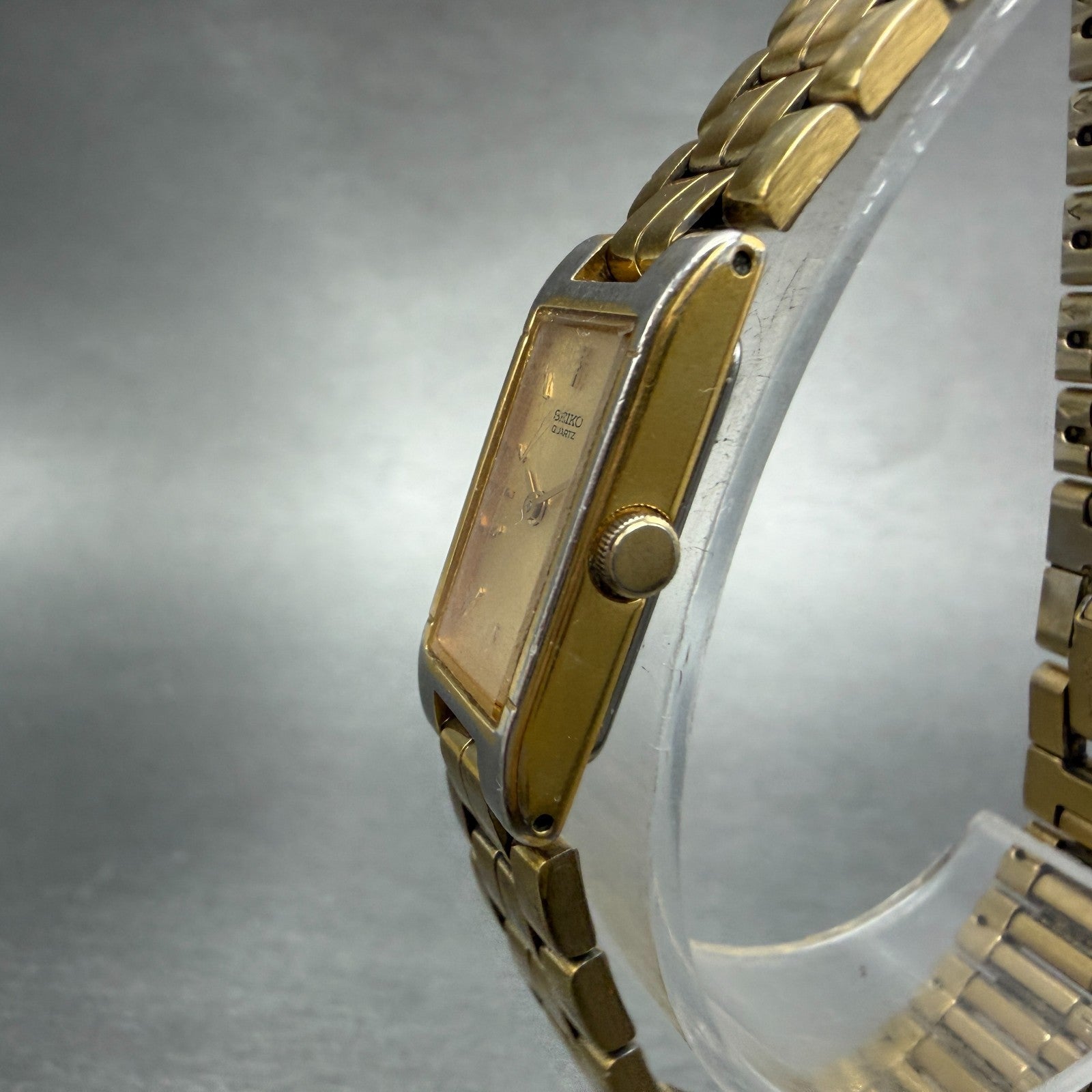 Seiko Tank Watch Women 13mm Champagne Dial Gold Tone 2E20-6590 New Battery VTG2