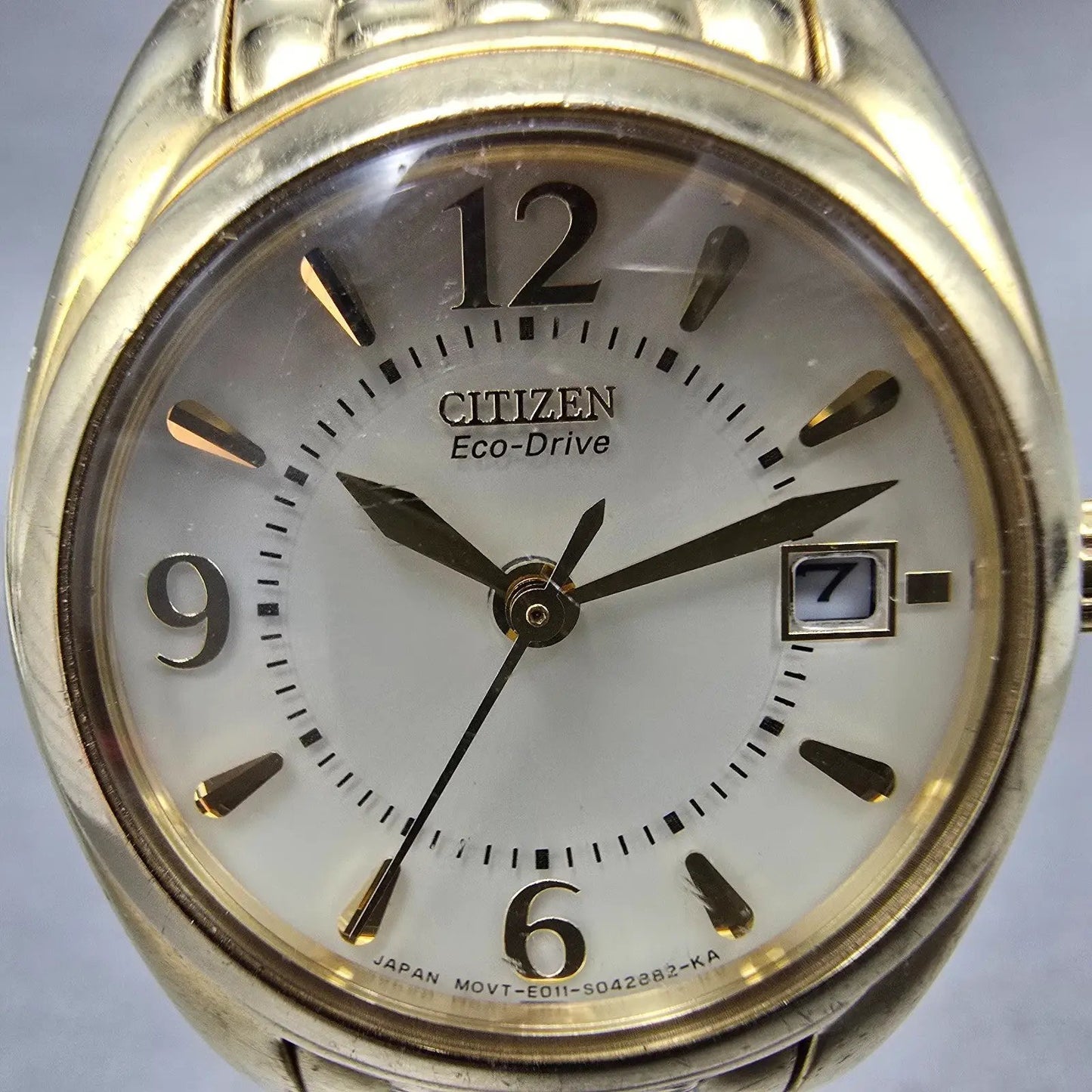 Citizen Eco-Drive Paladion Watch Women 28mm Cream Dial Gold Tone Date Runs1