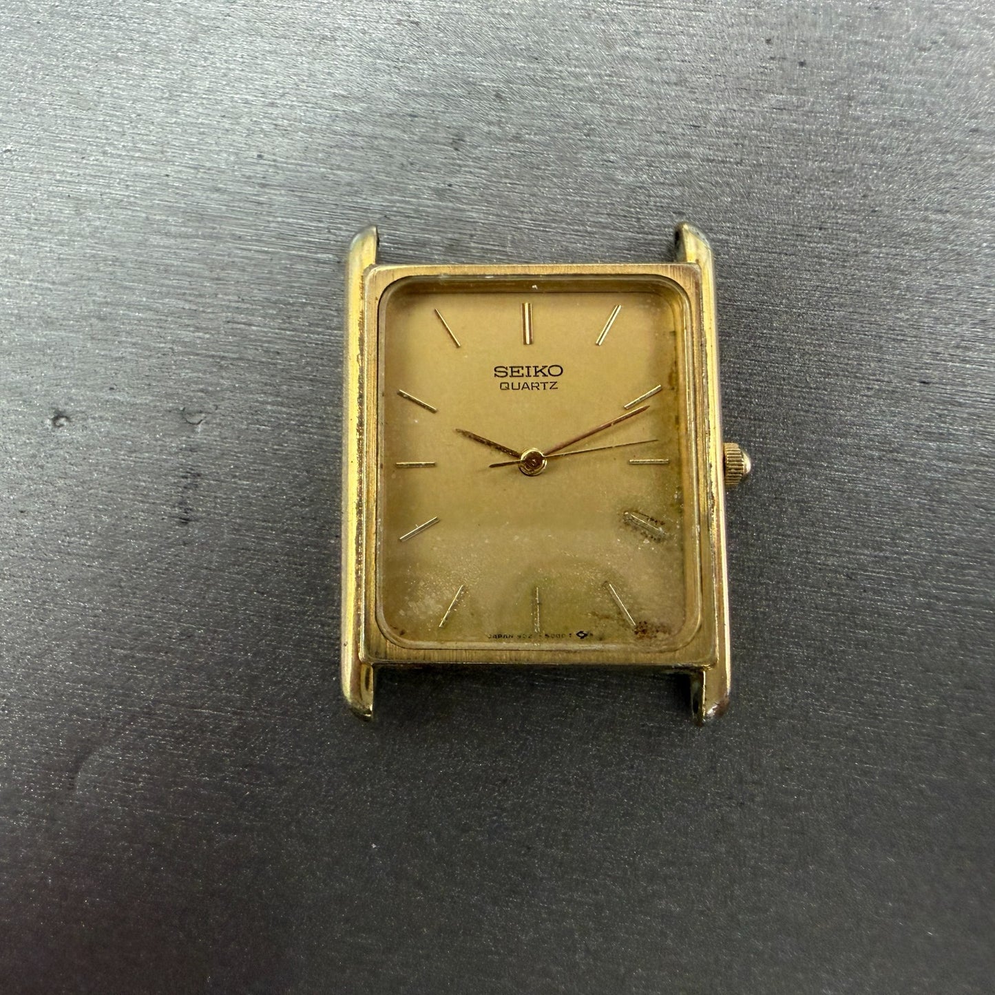 Seiko Tank Watch Men 25mm Champagne Dial Gold Tone Rectangle 9021-5009 PARTS0