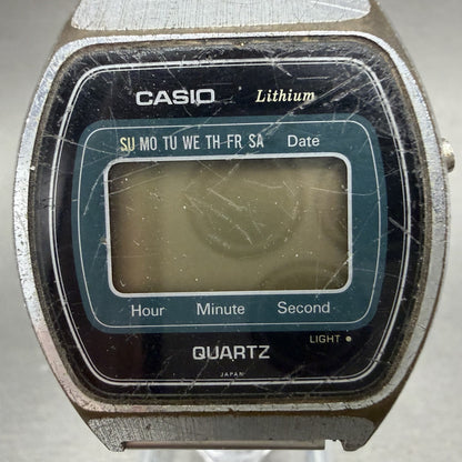 Casio 111QS-34 Watch Men 35mm Digital LCD Silver Tone Round Vintage PARTS2
