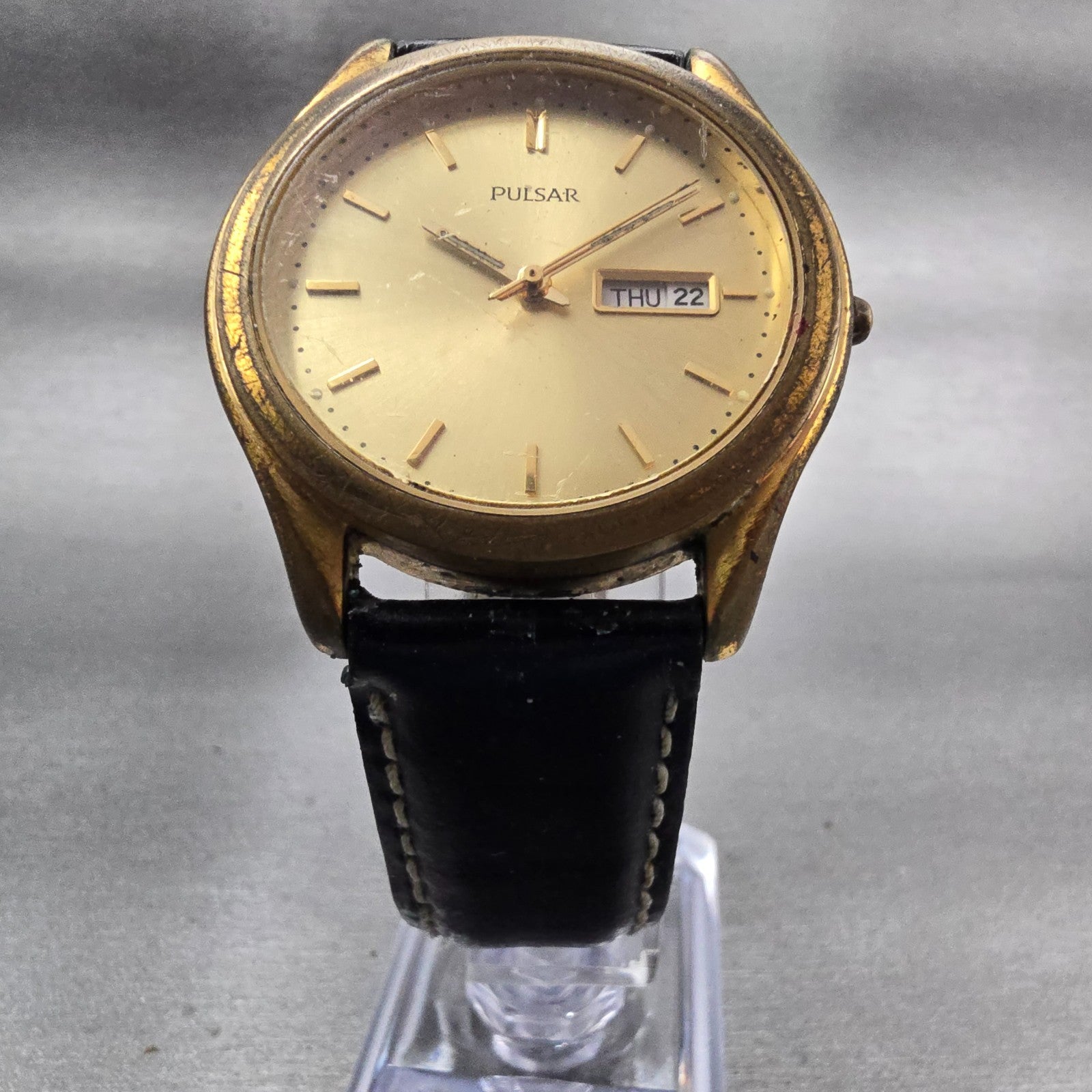 Seiko Pulsar Watch Men 37mm Gold Dial Gold Tone Daydate Round V733-X061 New Batt5
