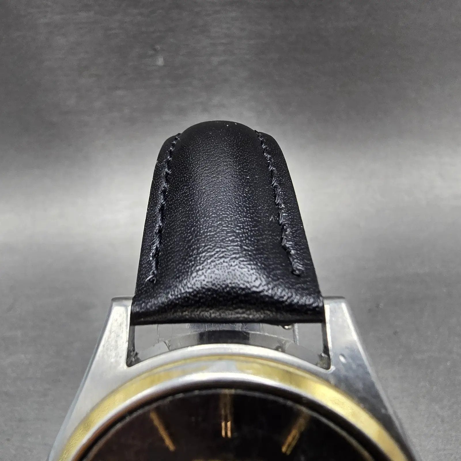 Seiko Solar Watch Men 37mm Gray Dial Two Tone Daydate Round V158-0AA0 Runs CIKL4