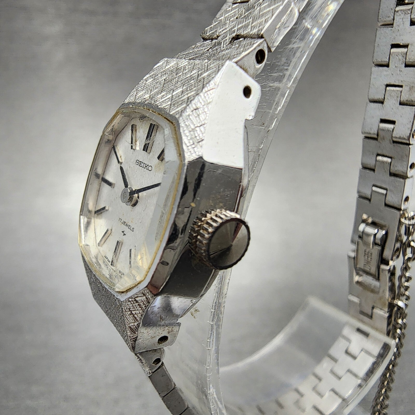 Seiko Watch Women 18mm White Dial Silver Tone Manual 114580 Runs2