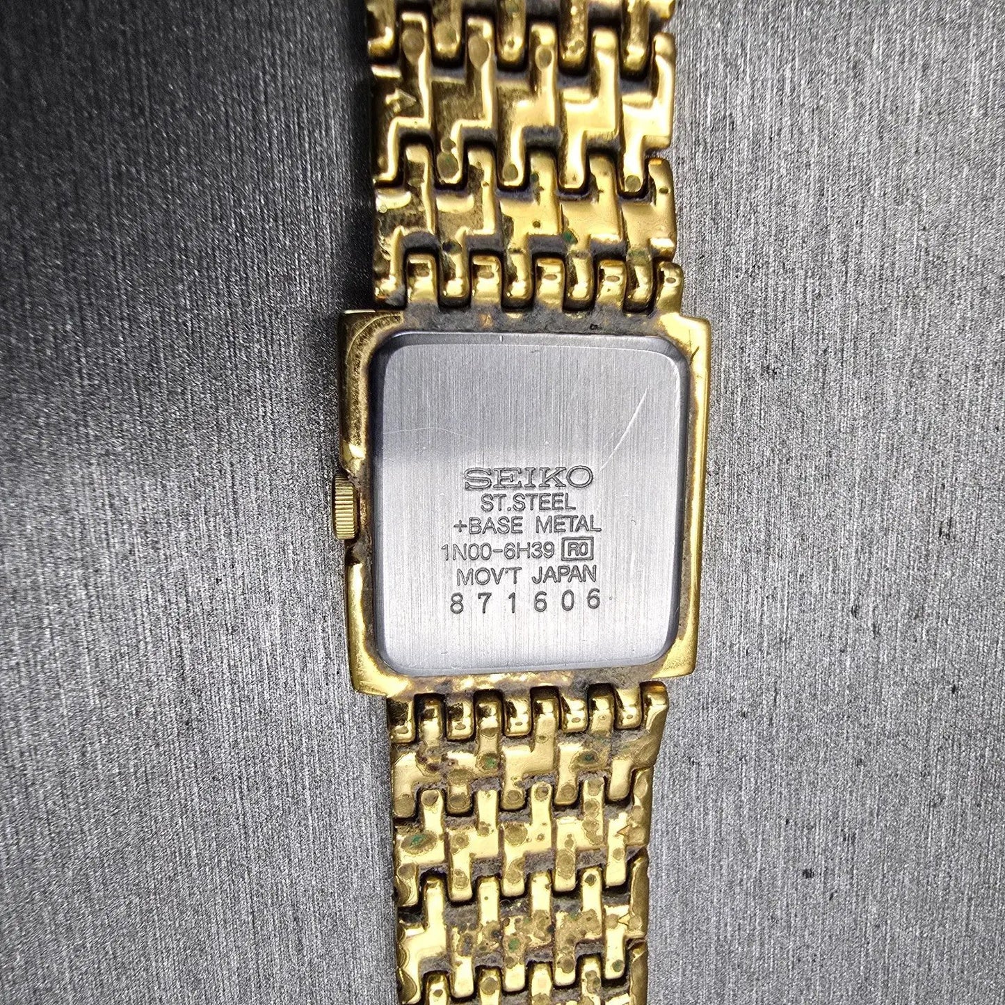 Seiko Watch Women 20mm Cream Dial Gold Tone Rectangle 1N00-6H39 New Battery VTG12