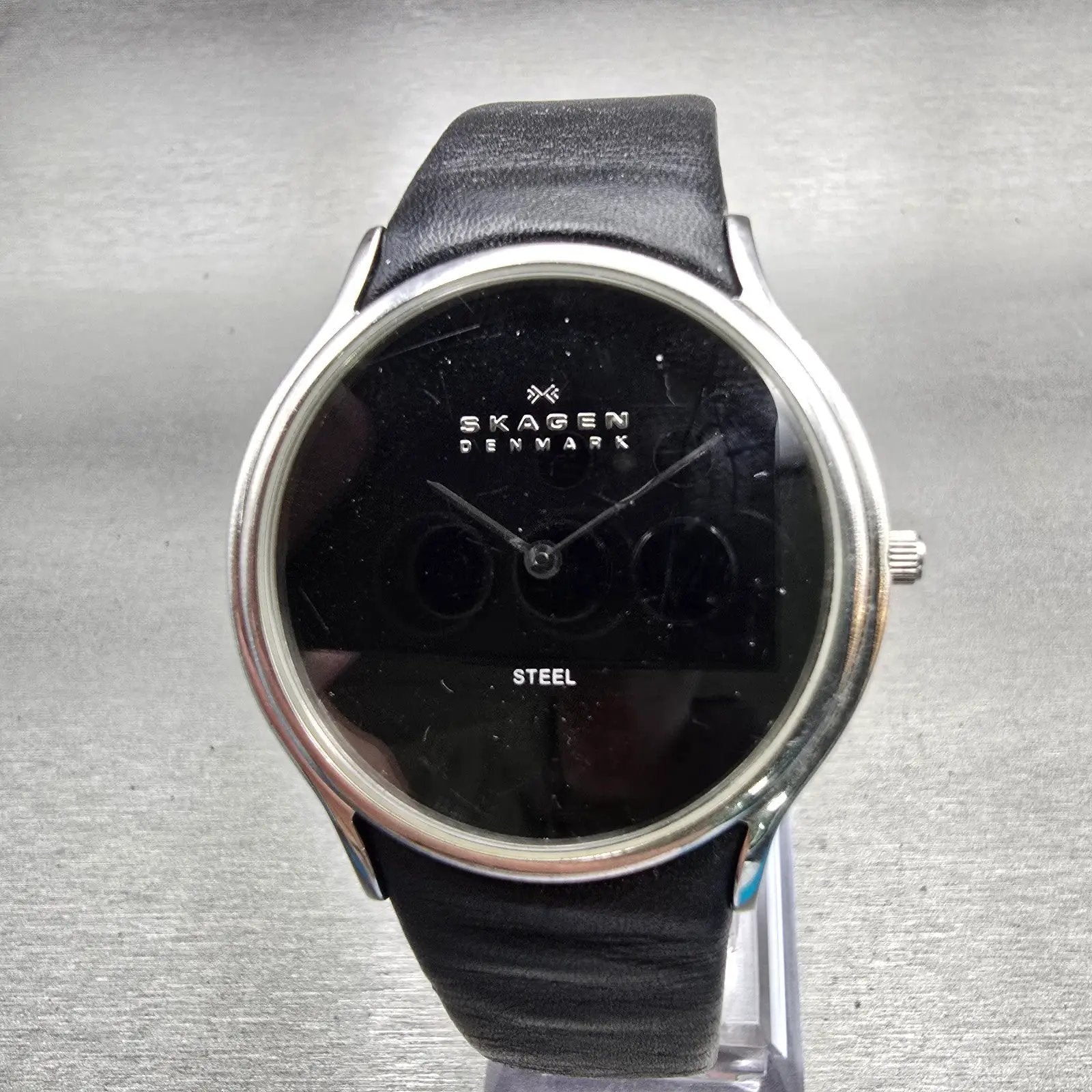 Skagen Watch Men 37mm Black Dial Silver Tone Round 256LSLB READ!! New Battery0