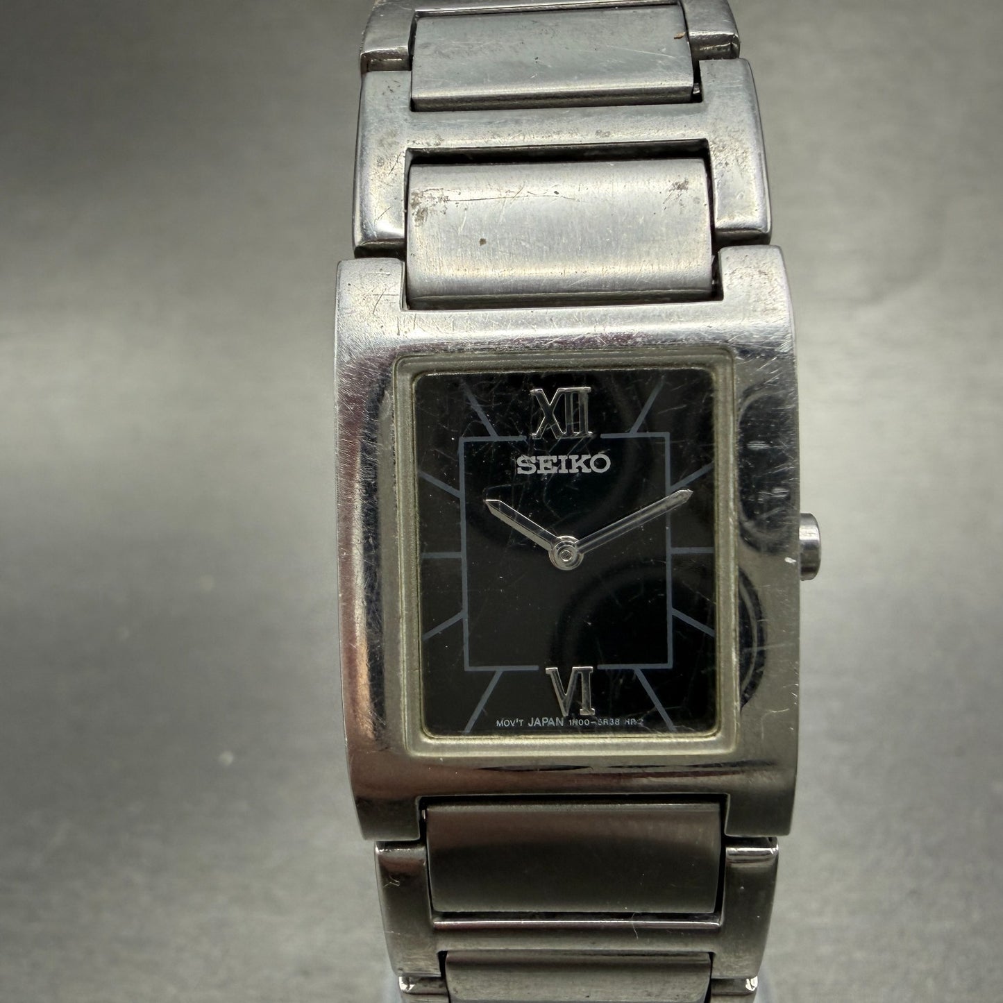 Seiko Tank Watch Women 20mm Black Dial Silver Tone 1N00-6T40 New Battery Vintage0