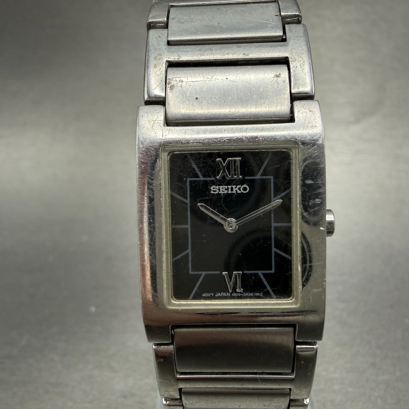Seiko Tank Watch Women 20mm Black Dial Silver Tone 1N00-6T40 New Battery Vintage0