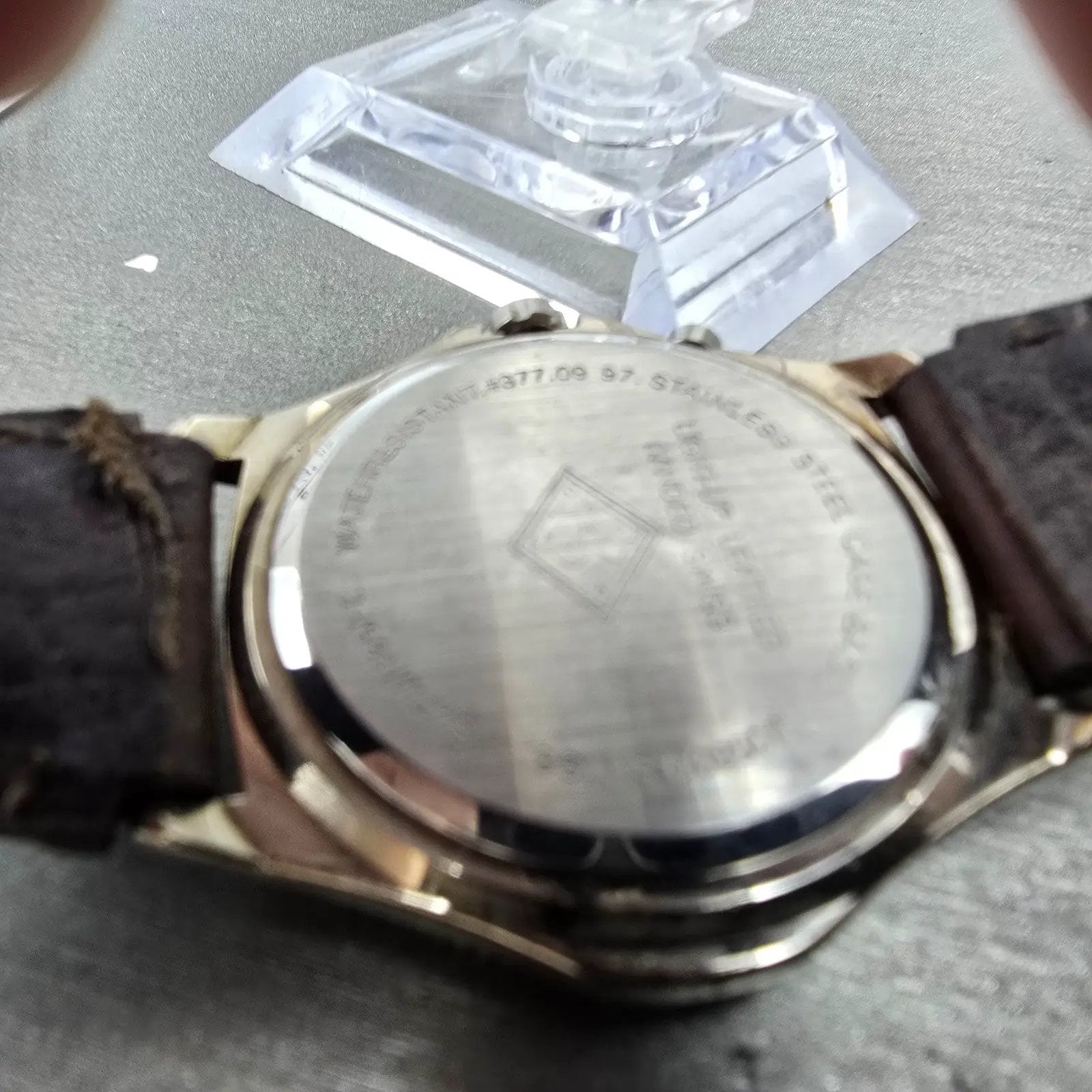 Wenger Eddies Bauer Watch Men 38mm White Dial Silver Tone Round Backlight PARTS10