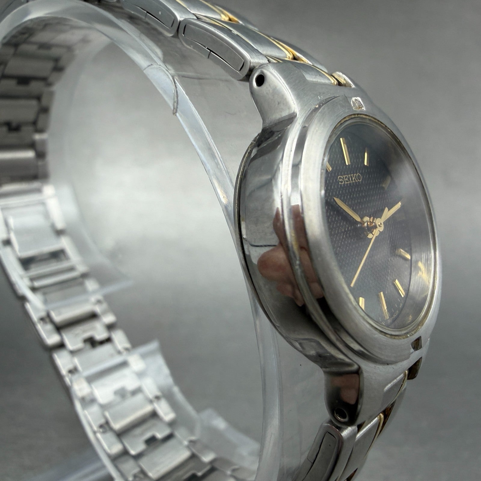 Seiko Watch Women 24mm Black Dial Two Tone Round 7N01-0BA0 New Battery Vintage3