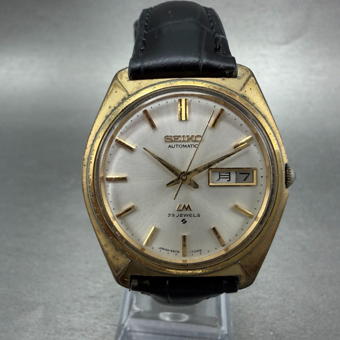 Seiko Lordmatic Watch Men 36mm Silver Dial Gold Tone Daydate 5606-7000 Runs VTG30
