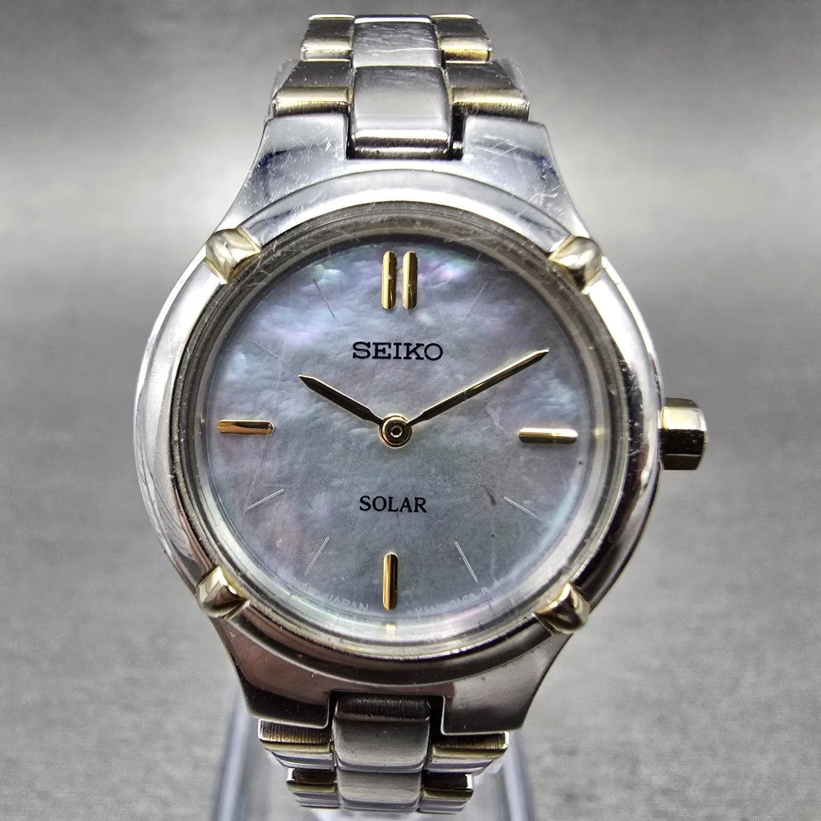Seiko Solar Watch Women 24mm MOP Dial Two Tone Round V115-0AB0 Runs Bracelet0