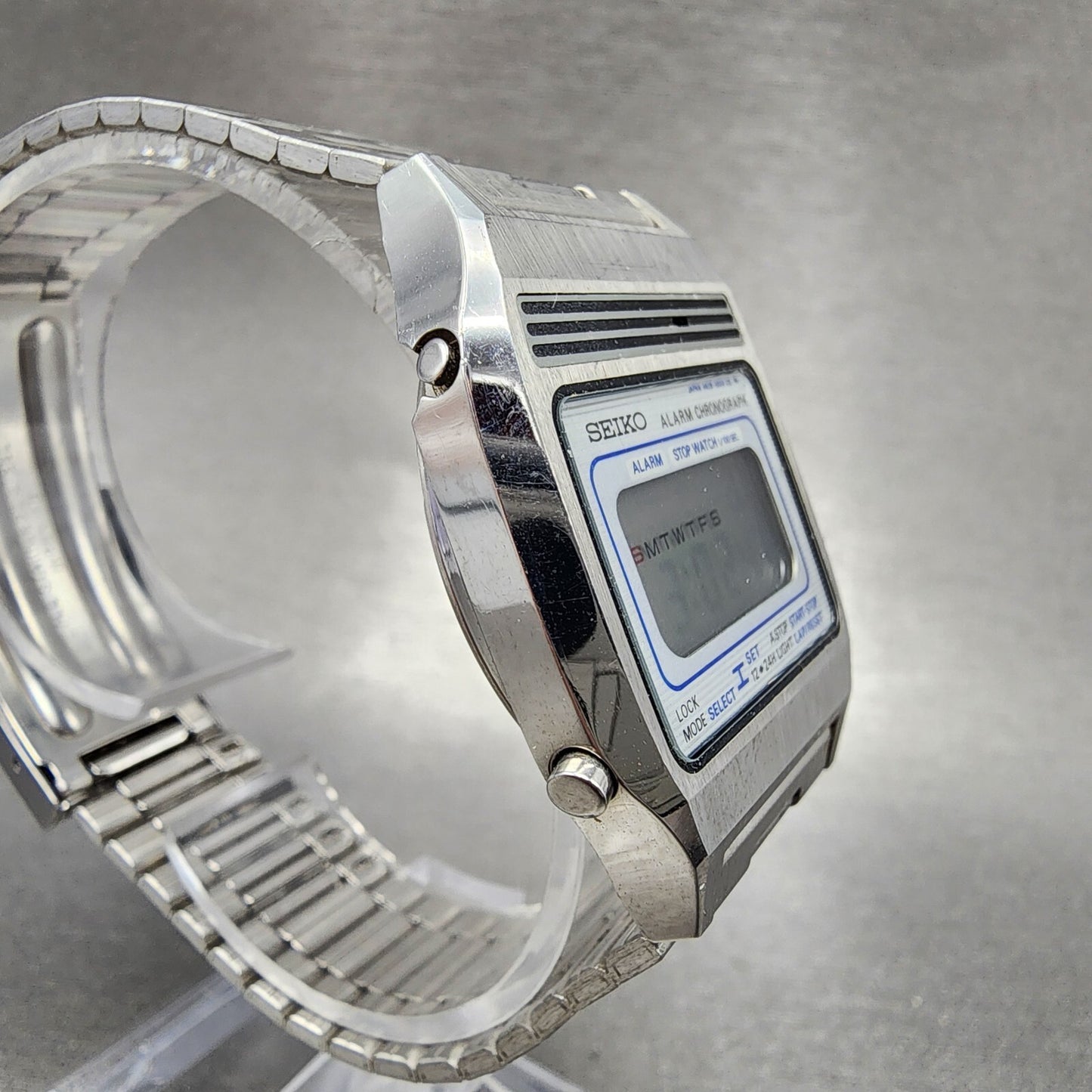 Seiko Digital Watch Men 33mm Stainless Steel Daydate Octagon A6395000 New Batt3