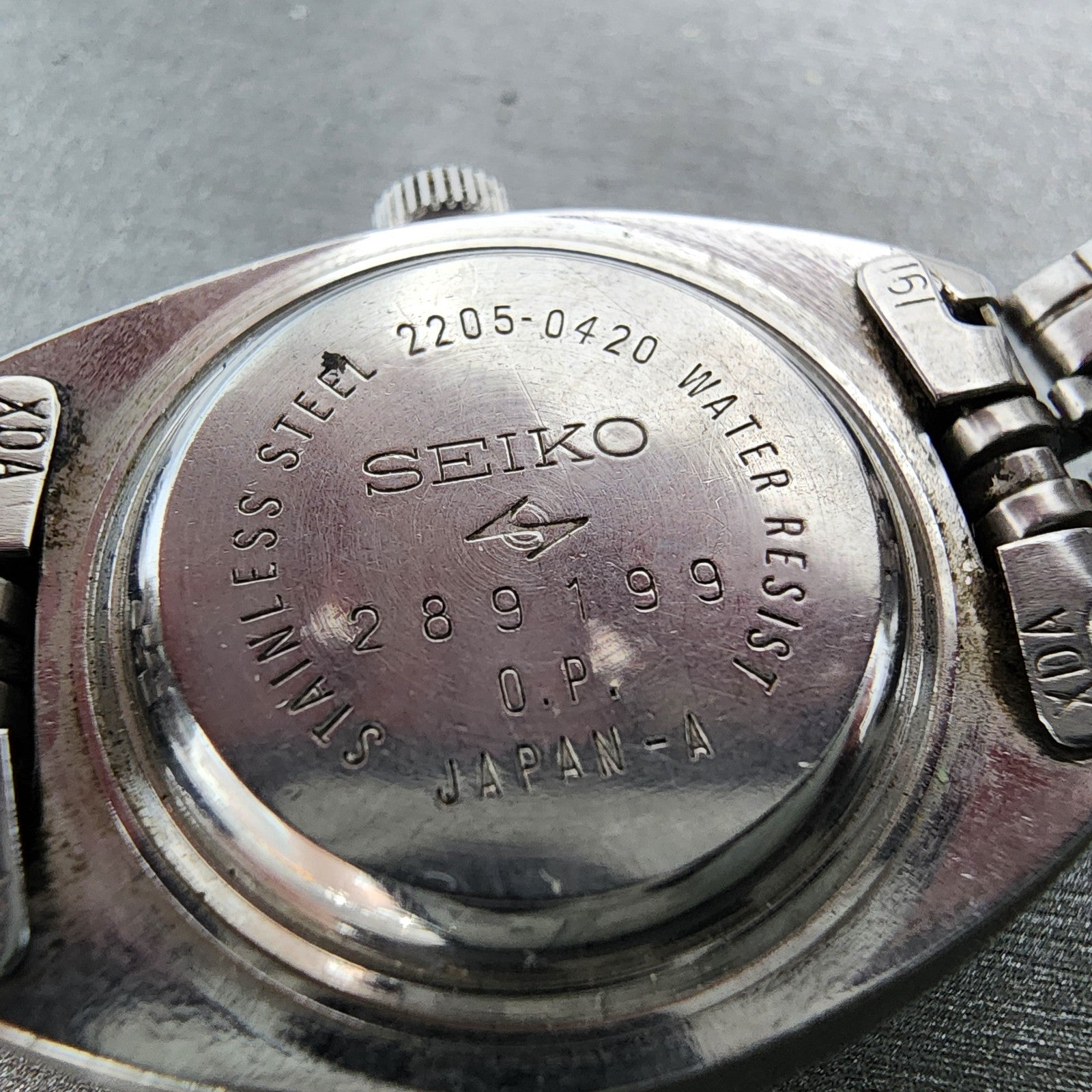 Seiko Automatic Watch Women 25mm Silver Dial Silver Tone Date 22050420 Runs9