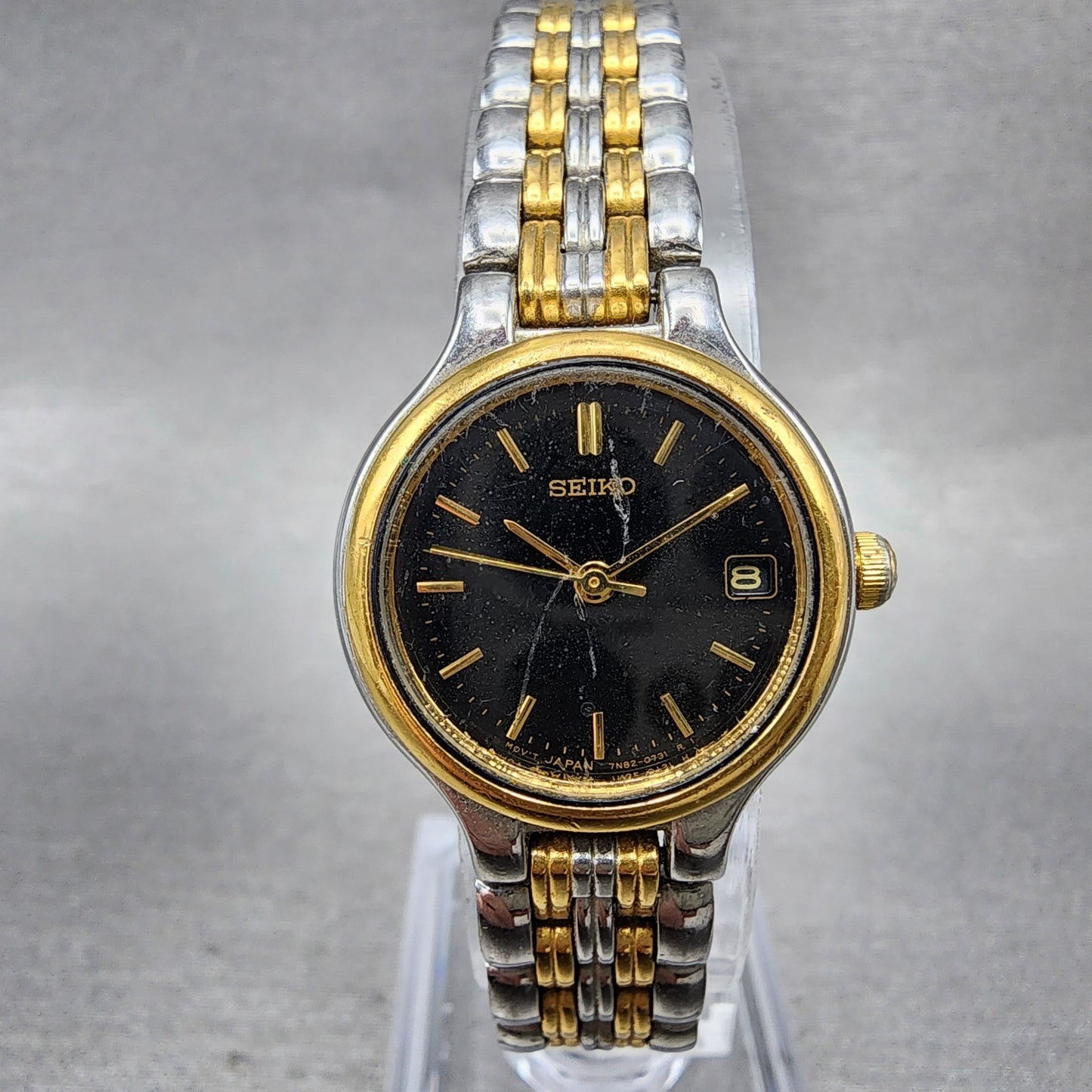Seiko Watch Women 23mm Black Dial Two Tone Date Round 7N820228 New Battery ABC0