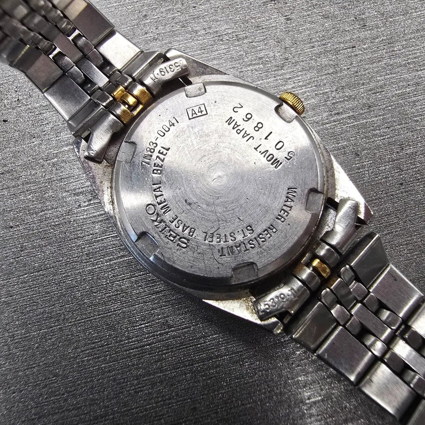 Seiko Watch Women 24mm Gold Dial Two Tone Daydate Round 7N83-0041 New Battery10