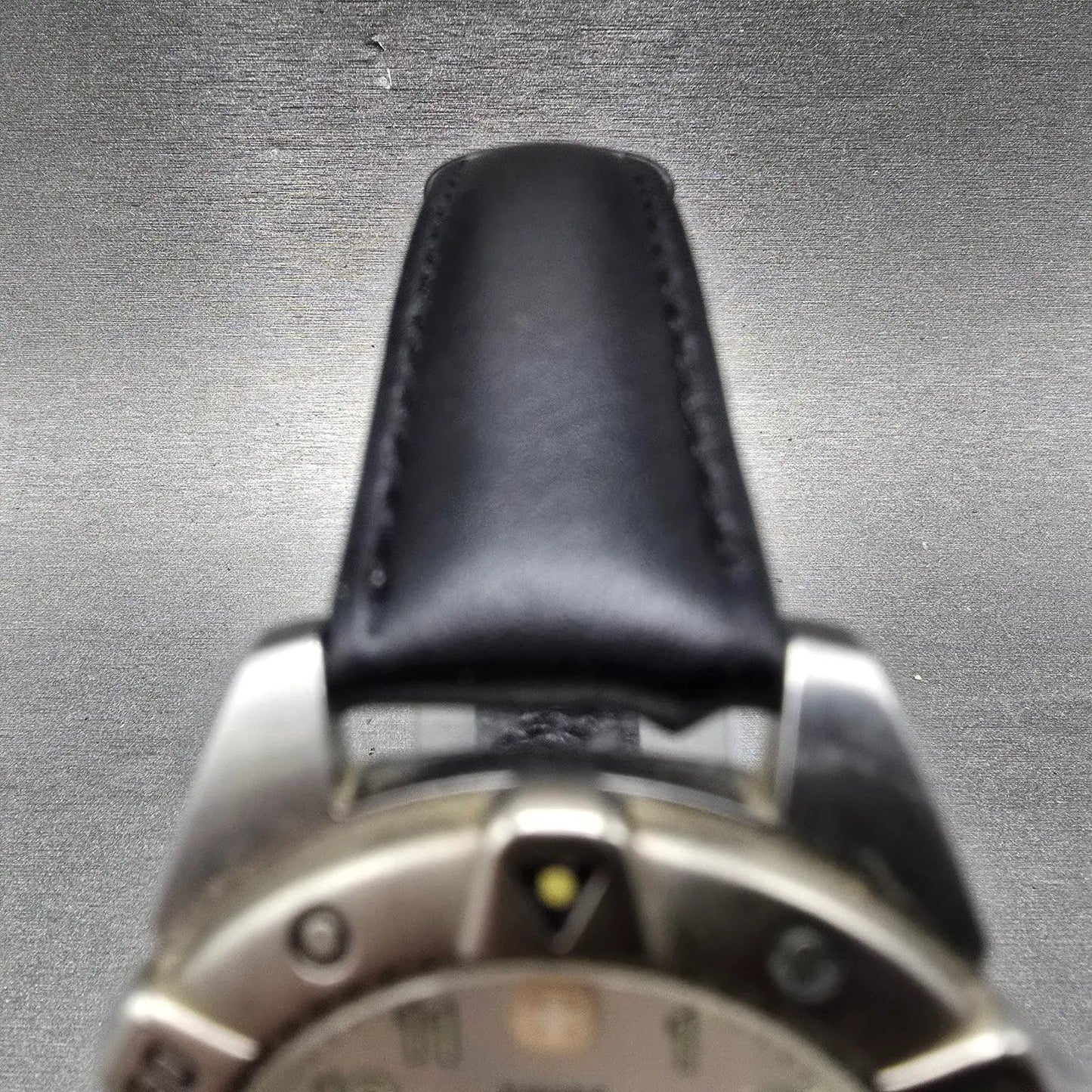 Wenger Swiss Military Dive Watch Men 39mm Silver Dial Steel Date 095.0495 NewBat4
