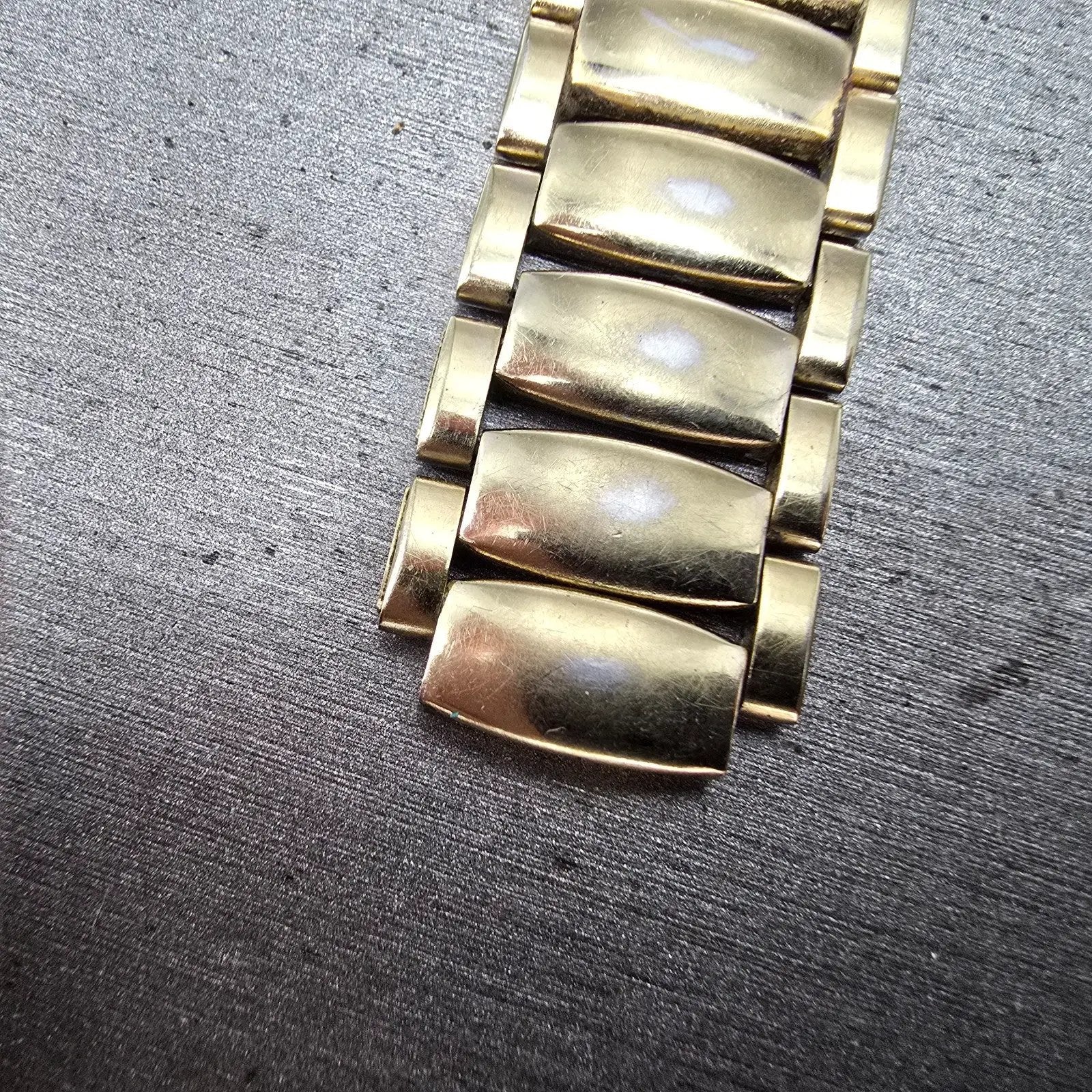 Seiko Bracelet 15mm Stainless Steel Gold Tone Vintage Japan G1395E MISSING CLASP2