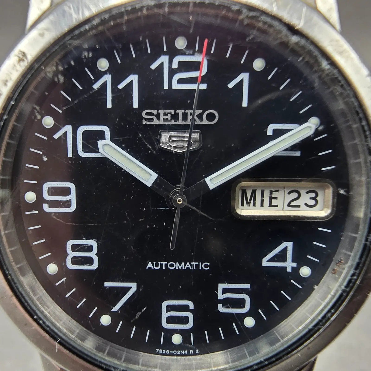 Seiko 5 Automatic Watch Men 36mm Black Dial Silver Daydate 7S26-01F0 Runs1