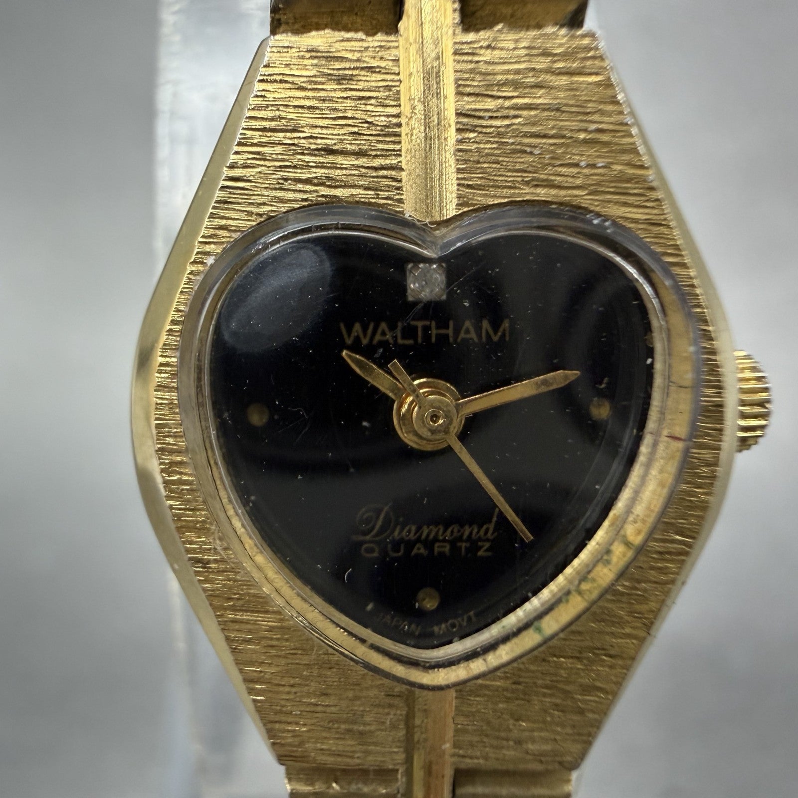 Waltham Heart Watch Women 16mm Black Dial Gold Tone Round New Battery VTG1