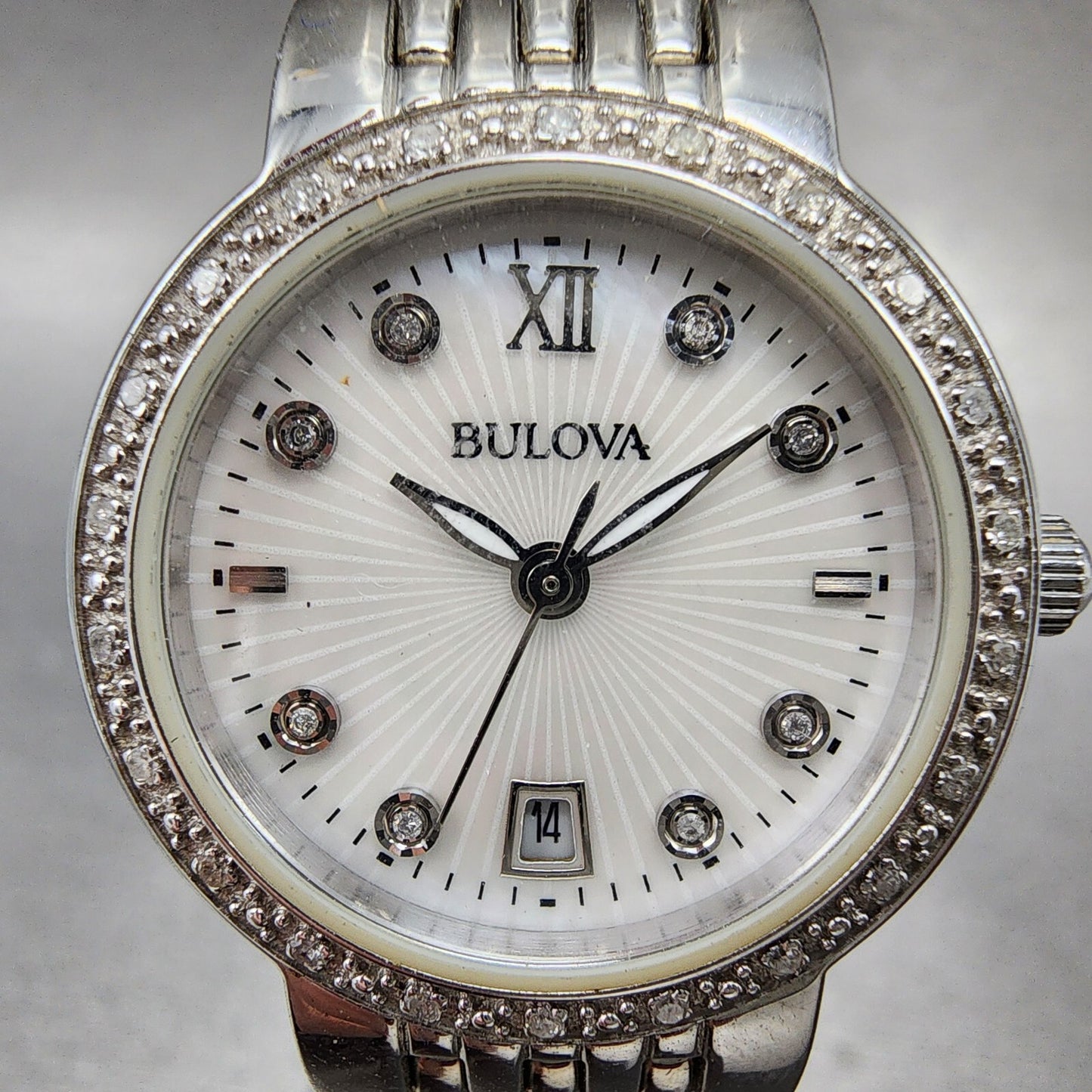 Bulova Watch Women 26mm White Dial Silver Tone Round Date 96r203 New Battery