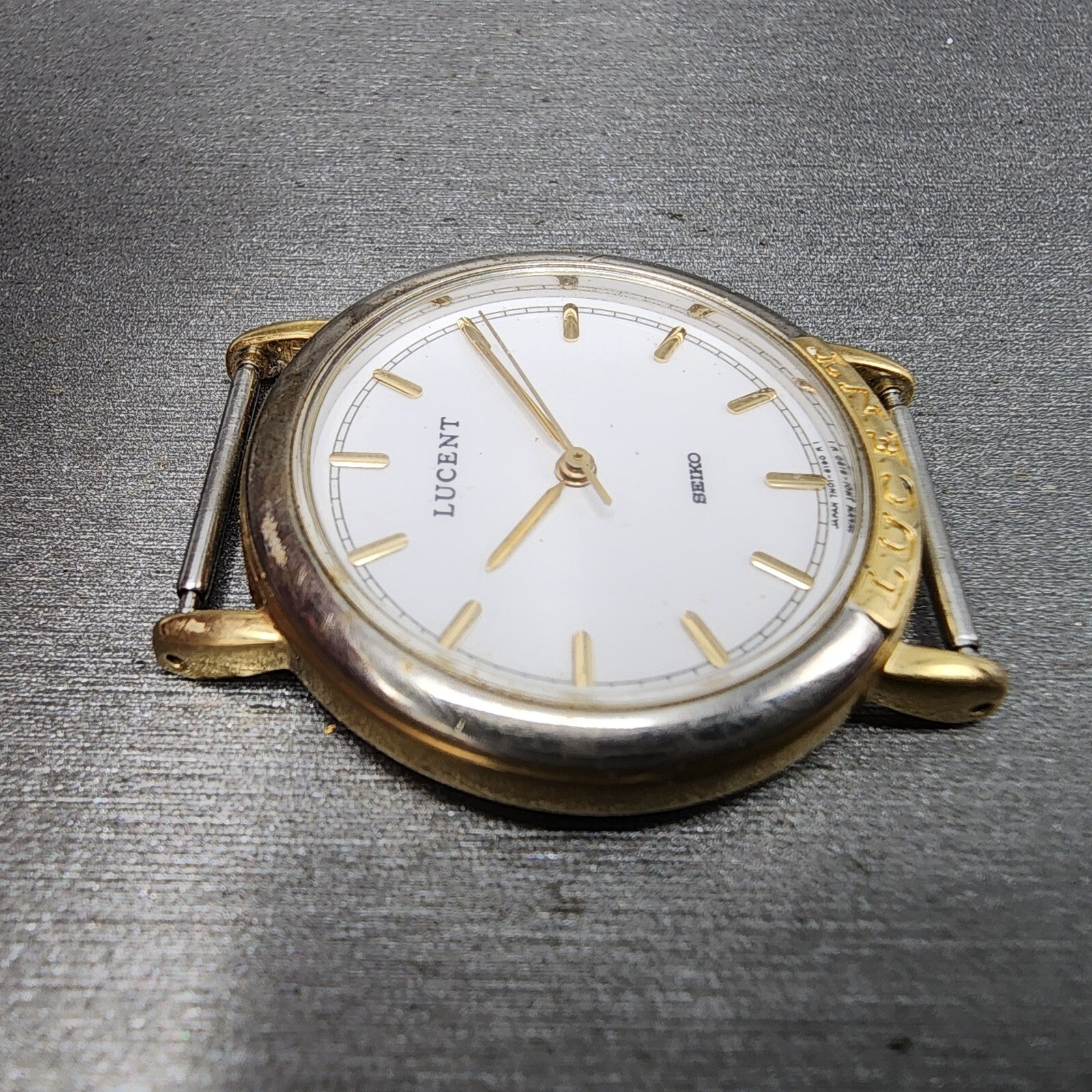 Seiko Lucent Watch Men 30mm White Dial Two Tone 7n01615a New battery3