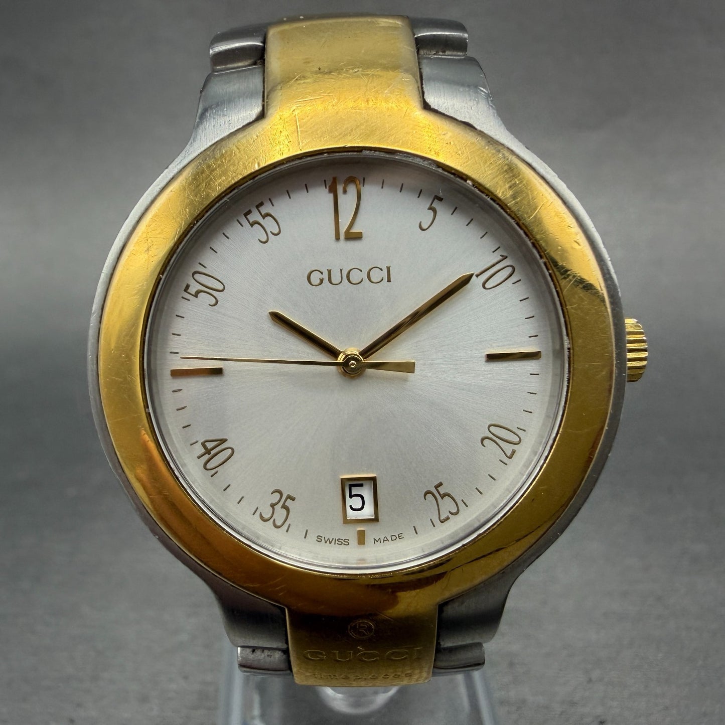 Gucci 8900M Watch Men 35mm Silver Dial Two Tone Date Round New Battery Vintage0
