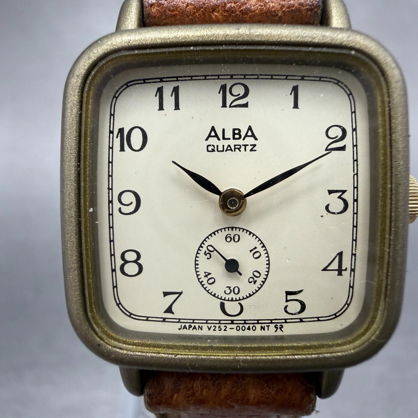 Seiko Alba watch Women 22mm Cream Dial Gold Tone Square V252-5020 New Battery1