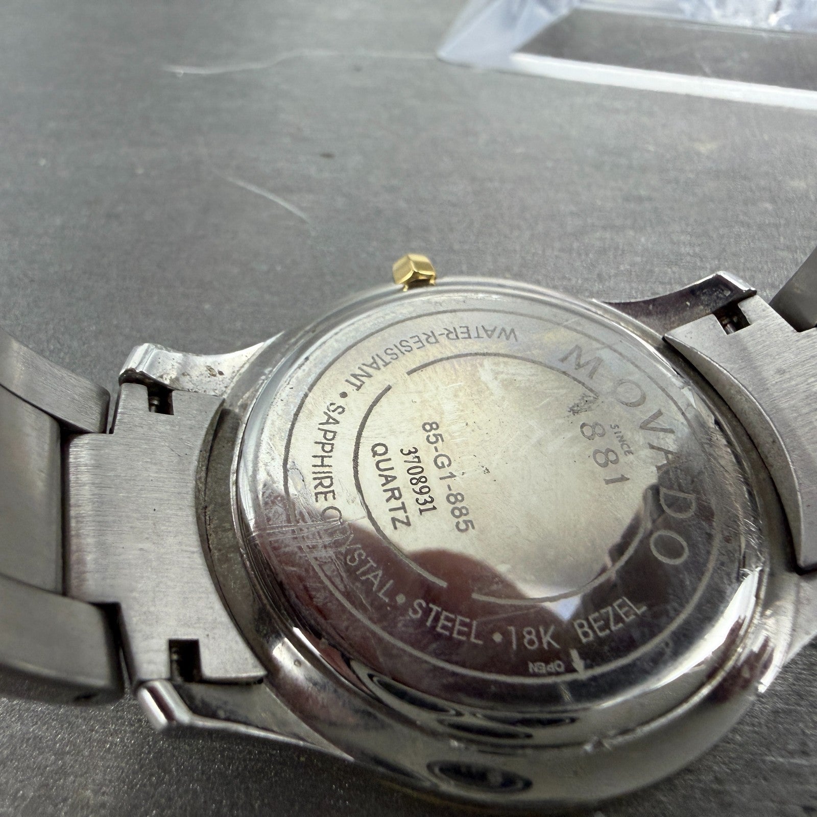 Movado Museum watch Men 35mm Black Dial Two Tone Round 85-G1-885 New Battery9