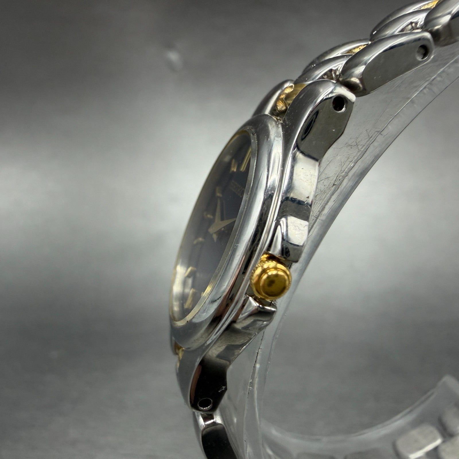 Seiko Watch Women 20mm Blue Dial Two Tone Oval 1N00-6T20 New Battery Vintage 55H2