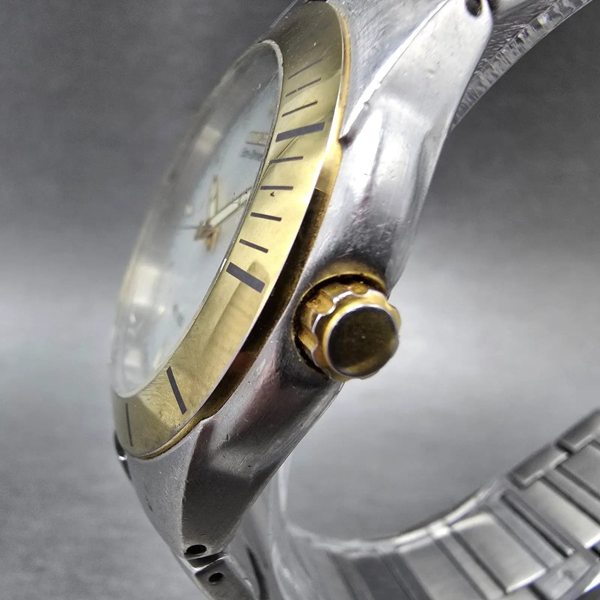 Citizen Eco-Drive Watch Men 38mm White Dial Two Tone Date E110-K000378 PARTS3