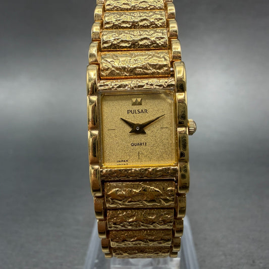 Pulsar Watch Women 15mm Gold Dial Gold Nugget Rectangle Y520-5010 New Batt NOS0