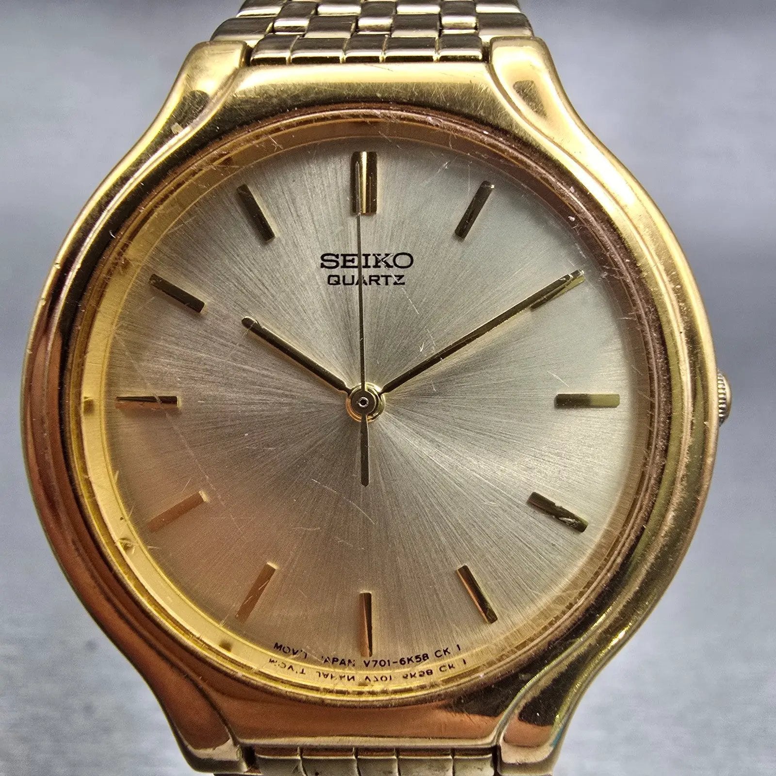 Seiko Watch Men 34mm Champagne Dial Gold Tone Round V701-6K69 New Battery VTG1
