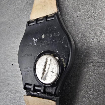 Swatch Enigmatic Love Watch Men 34mm White Dial Black Tone GB218 New Battery 2311