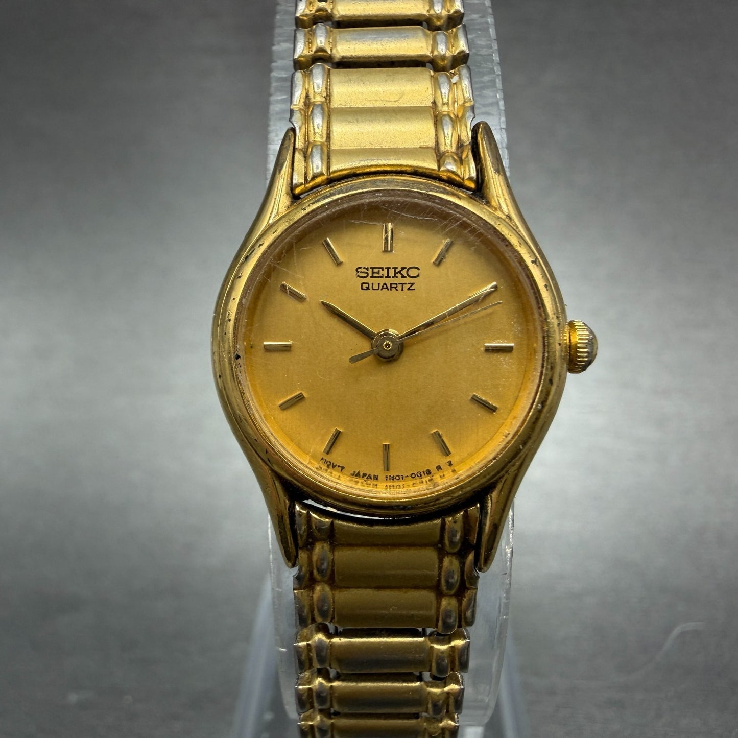 Seiko Watch Women 20mm Champagne Dial Gold Tone Round 1N01-0E19 New Battery VTG0