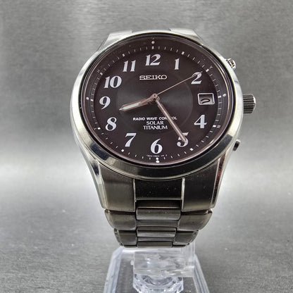 Seiko Atomic Solar Watch Men 39mm Black Dial Titanium Date 7B42-0AN0 Runs JDM5