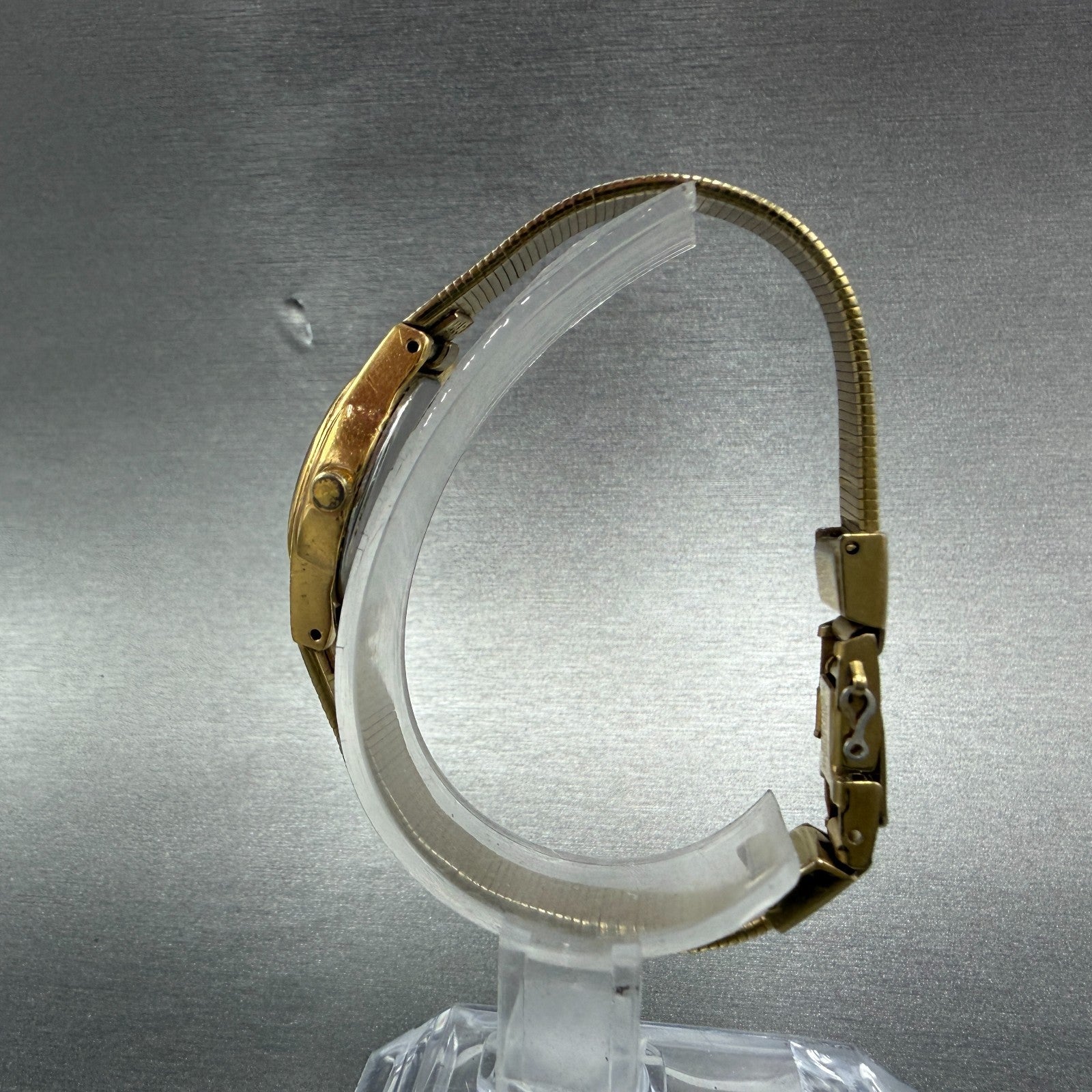 Seiko Watch Women 19mm Champagne Dial Gold Tone Round V401-1819 New Battery VTG6