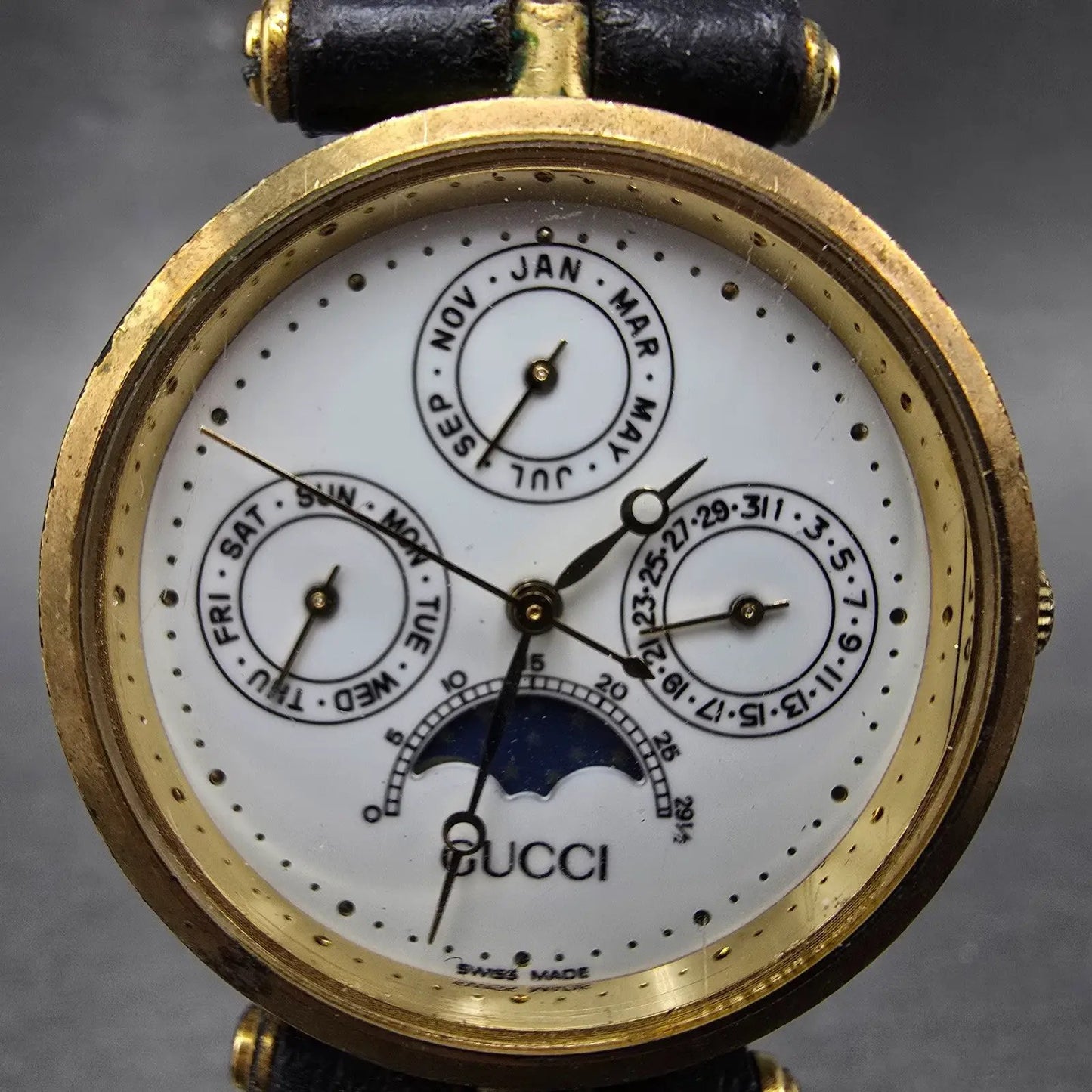 Gucci Triple Calendar Moon Phase Watch Men 30mm White Dial Gold Plated PARTS VTG2