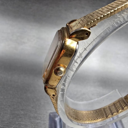 Seiko Watch Women 17mm Gold Dial Gold Tone Rectangle 5420-5319 New Battery2
