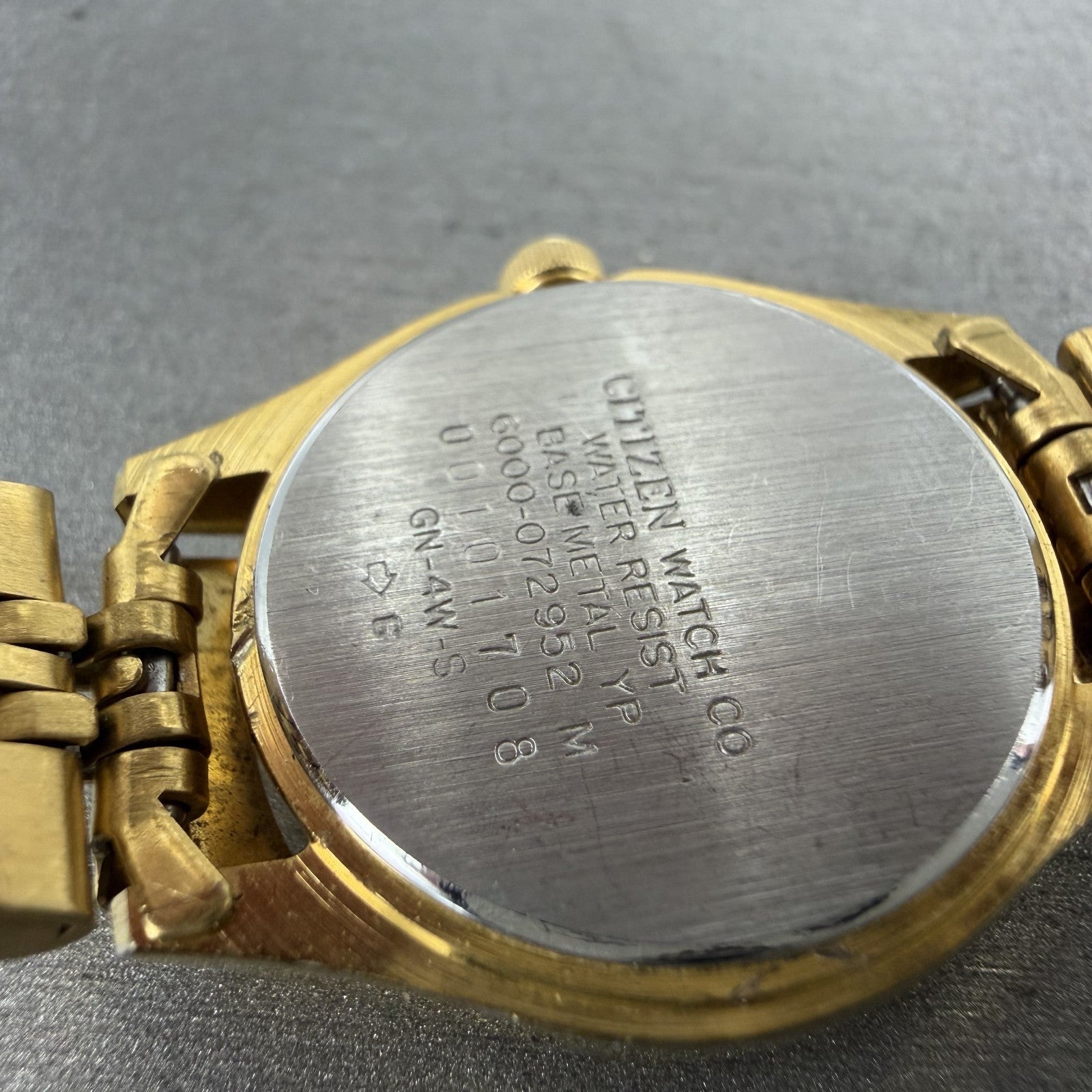 Citizen CQ Watch Women 26mm Black Dial Gold Tone Daydate 6000-072952 New Battery9
