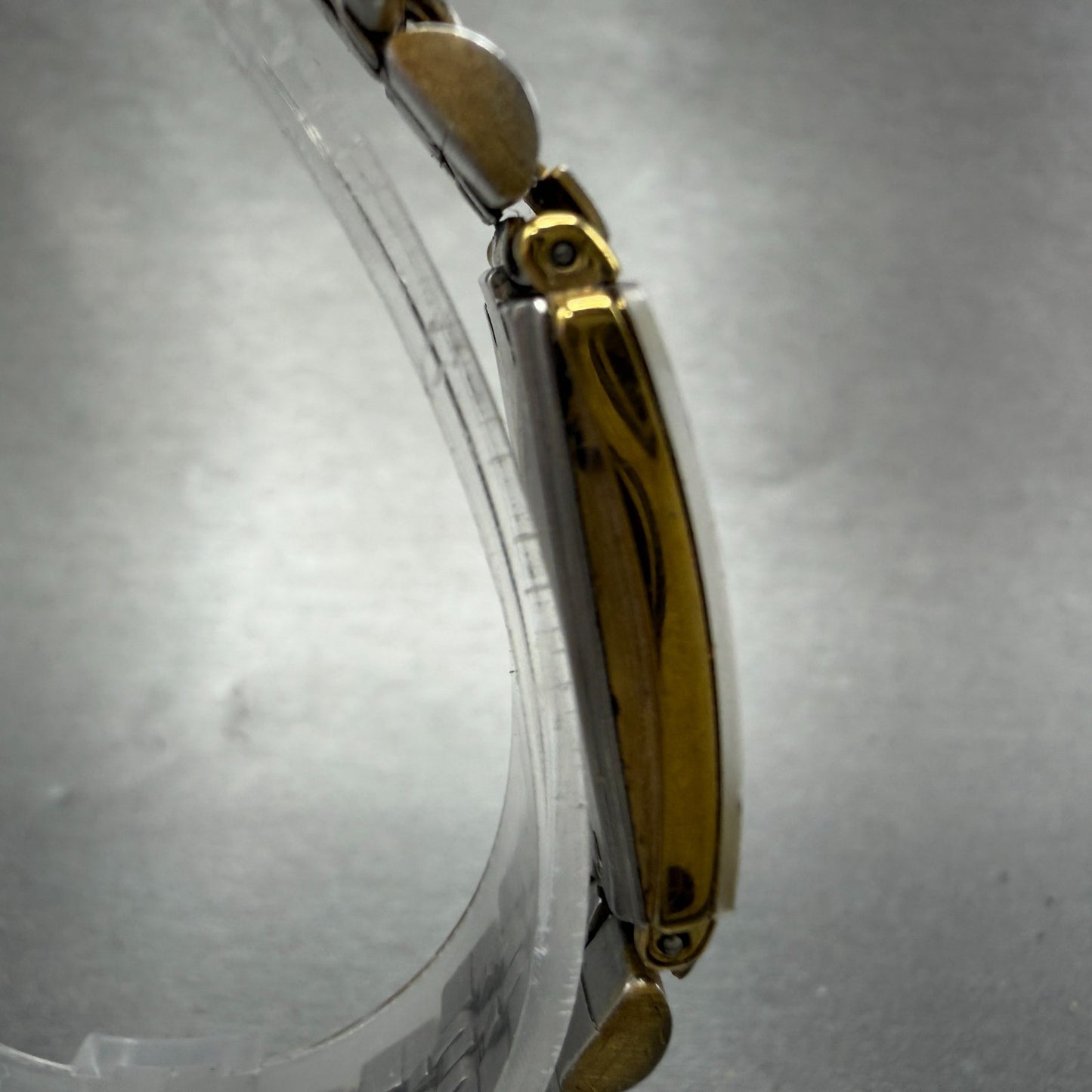 Rado Florence Tank Watch Women 18mm MOP Dial Gold Tone 153.3606.2 New Battery3